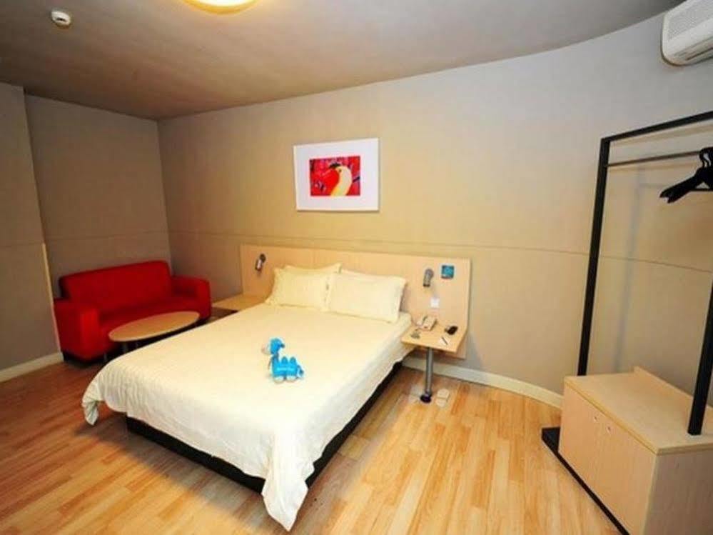 Jinjiang Inn - Xiamen Huli Qufu Екстер'єр фото